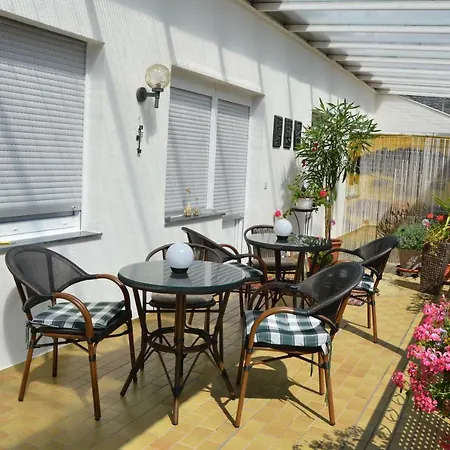 Wein & Gaestehaus Ballmann Pensión 3*