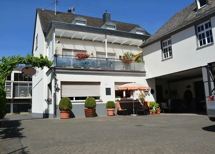 Wein & Gaestehaus Ballmann Guest house