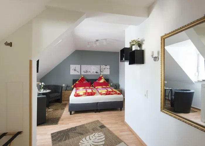 Wein & Gaestehaus Ballmann Guest house Trittenheim